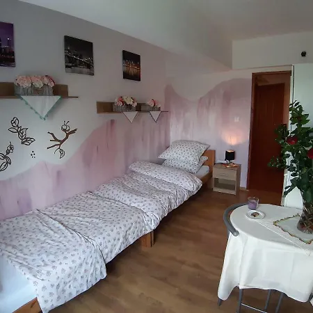 Pokoje Kwiatowe Privat bolig Chwaszczyno