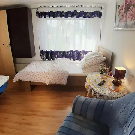 Pokoje Kwiatowe Privat bolig Chwaszczyno